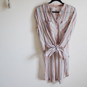 Anthropologie holding horses button down tunic